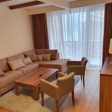 B331 - Vucko Private Host 4*