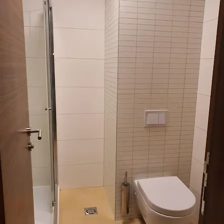 B331 - Vucko Private Host 4* 자호리나